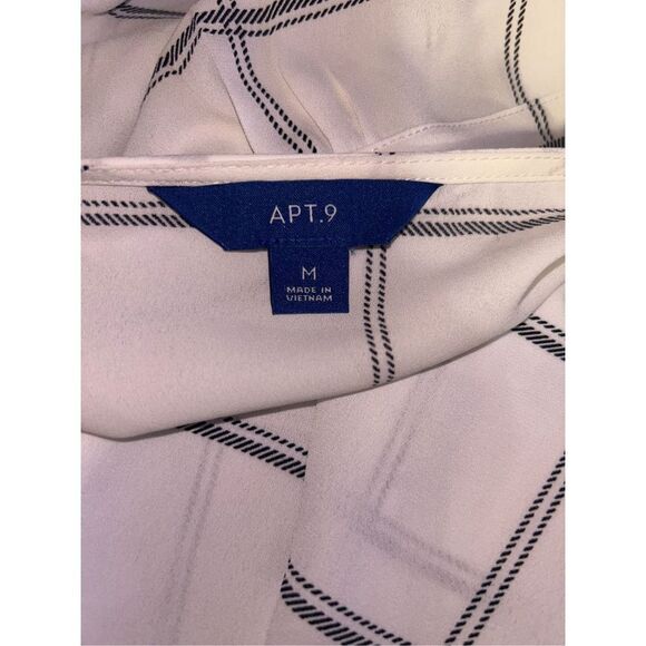 Apt 9 blouse size medium - Picture 3 of 5